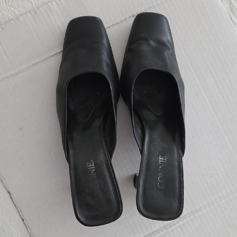 Connie Women's Black Leather Mules